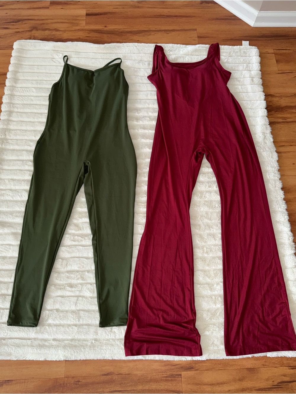 Lot of 2 Women's XL Maroon Green Bodycon Seamless Sexy Jumpsuits Full/cropped